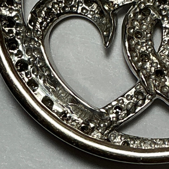 Sterling Silver Genuine Diamonds 💎 Pendant. 1 inch diameter - Picture 6 of 8